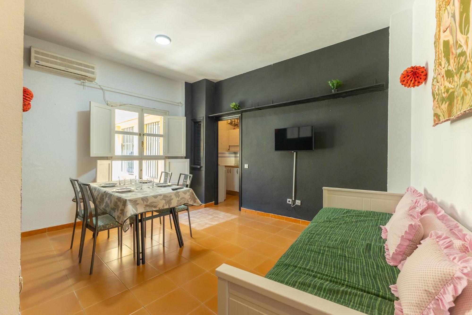 Conde Center Premium Suites, Free Parking เซบีญา ภายนอก รูปภาพ