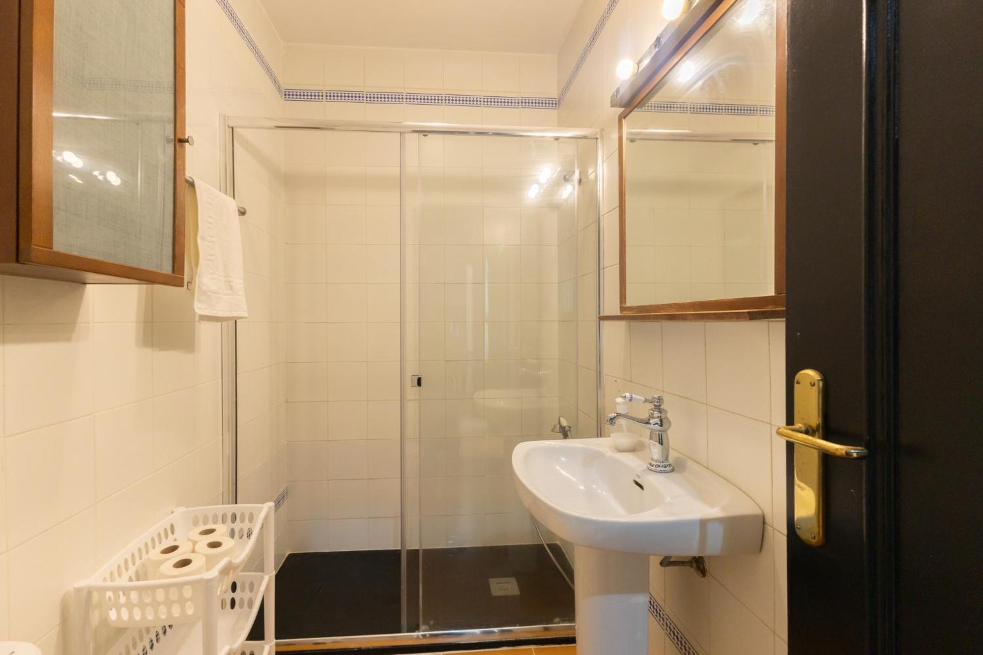 Conde Center Premium Suites, Free Parking เซบีญา ภายนอก รูปภาพ